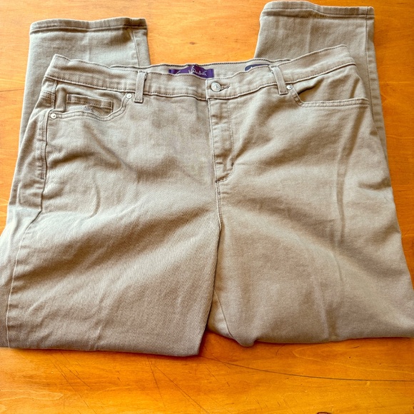 Gloria Vanderbilt Amanda Jeans Tan Size 20W Like New - Picture 8 of 12